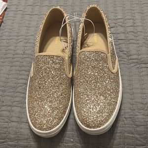 Size 10 Old Navy Gold Glitter Shoes NWT